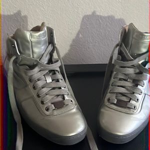 Bally sz.8 D Mens sneakers .. only wore once..